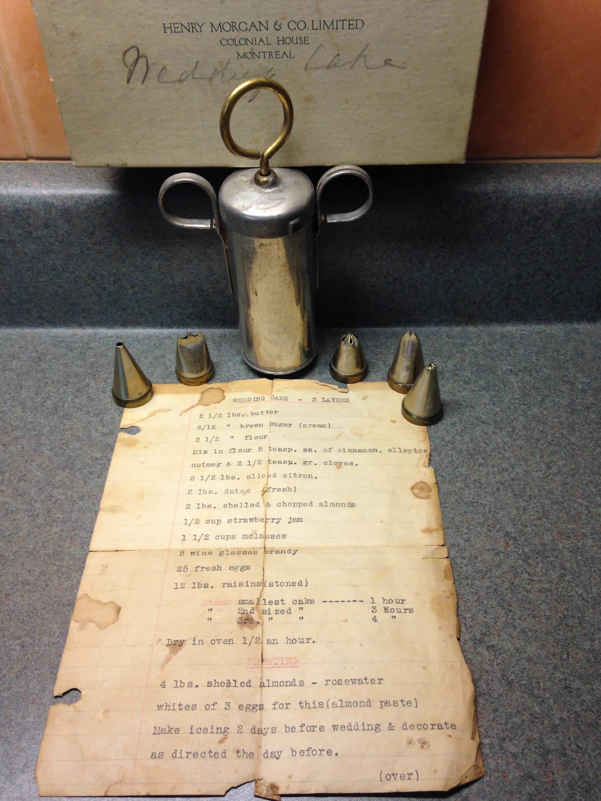 Wedding Cake Recipe and Tins (2)